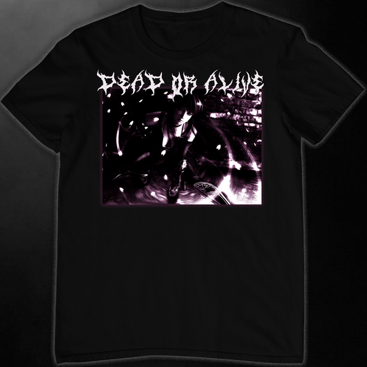 DEAD OR ALIVE TEE BLACK